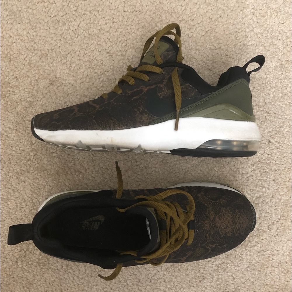 Nike Air Max Siren: Olive/Black Snakeskin Print